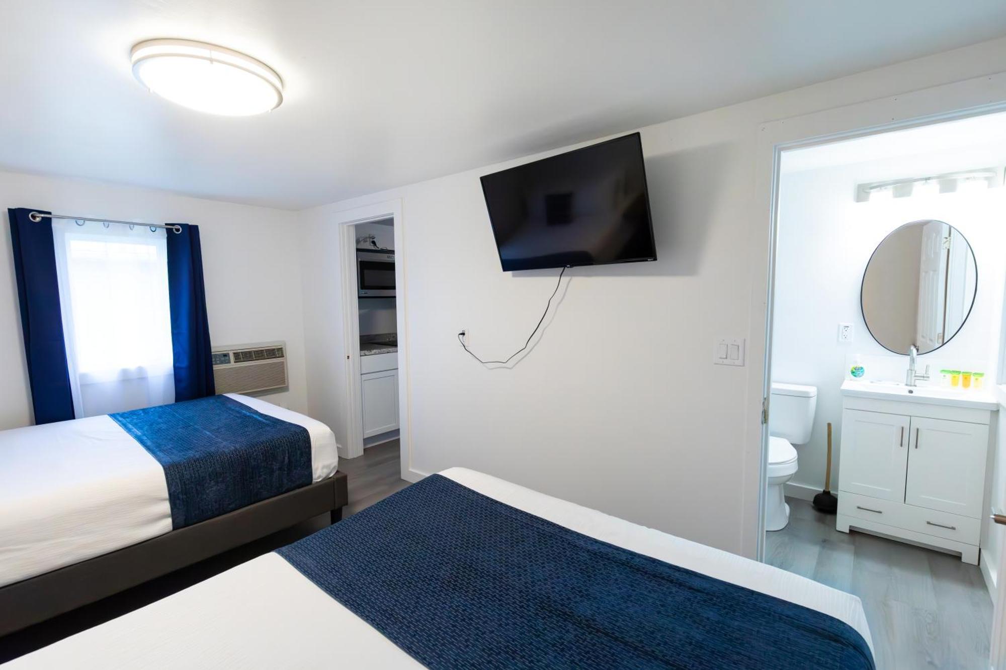Anchor Bay Inn And Suites 샌더스키 외부 사진
