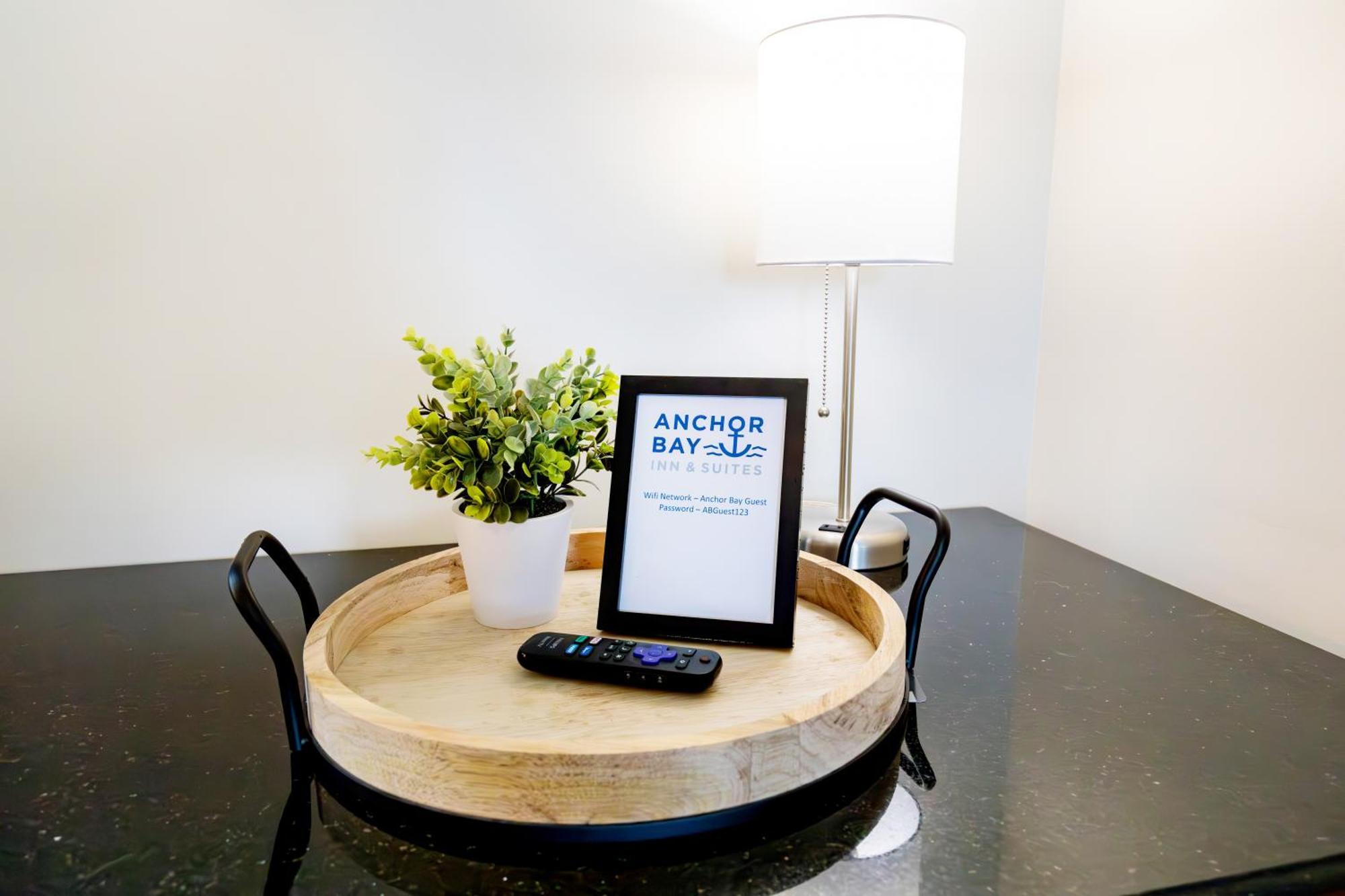 Anchor Bay Inn And Suites 샌더스키 외부 사진
