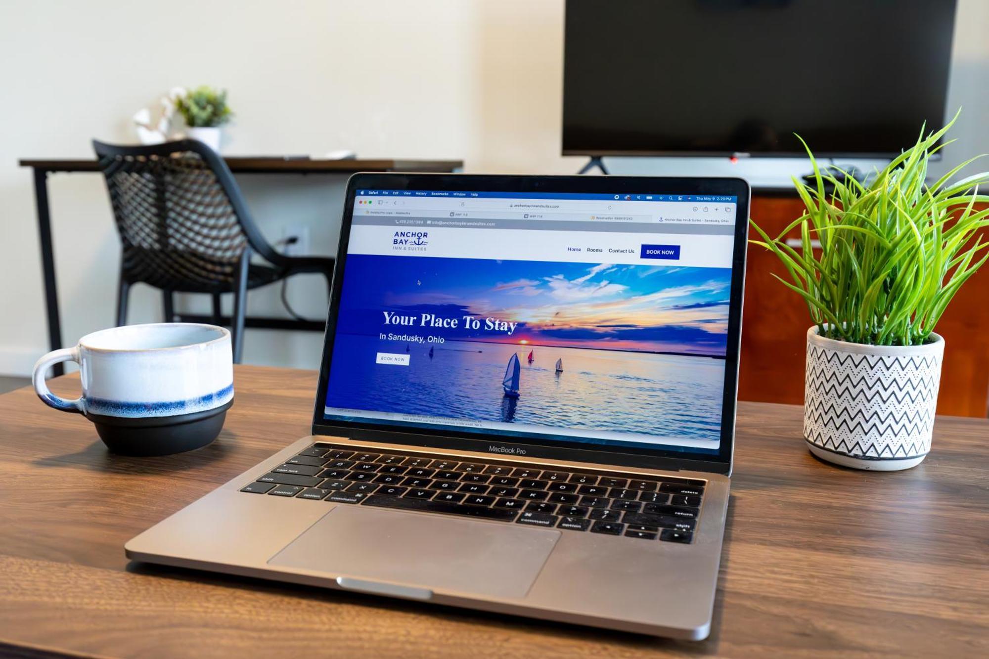 Anchor Bay Inn And Suites 샌더스키 외부 사진