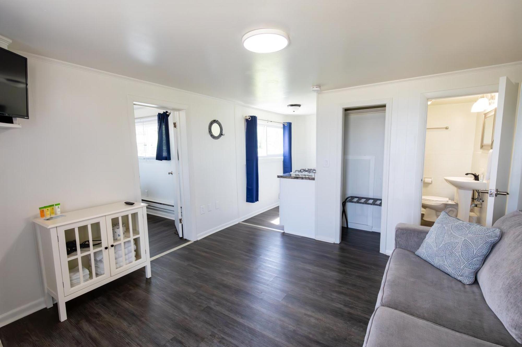 Anchor Bay Inn And Suites 샌더스키 객실 사진