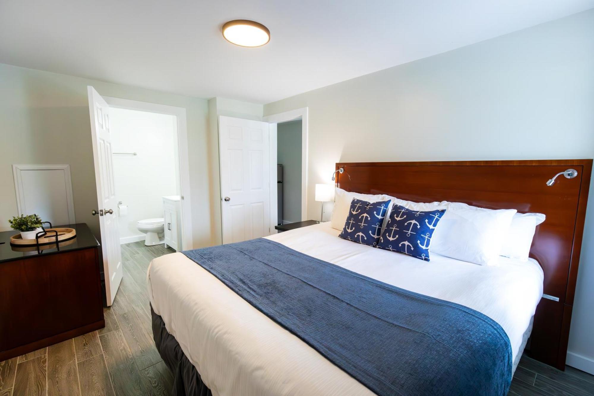 Anchor Bay Inn And Suites 샌더스키 외부 사진